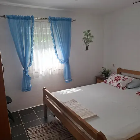 Marija Starigrad Paklenica